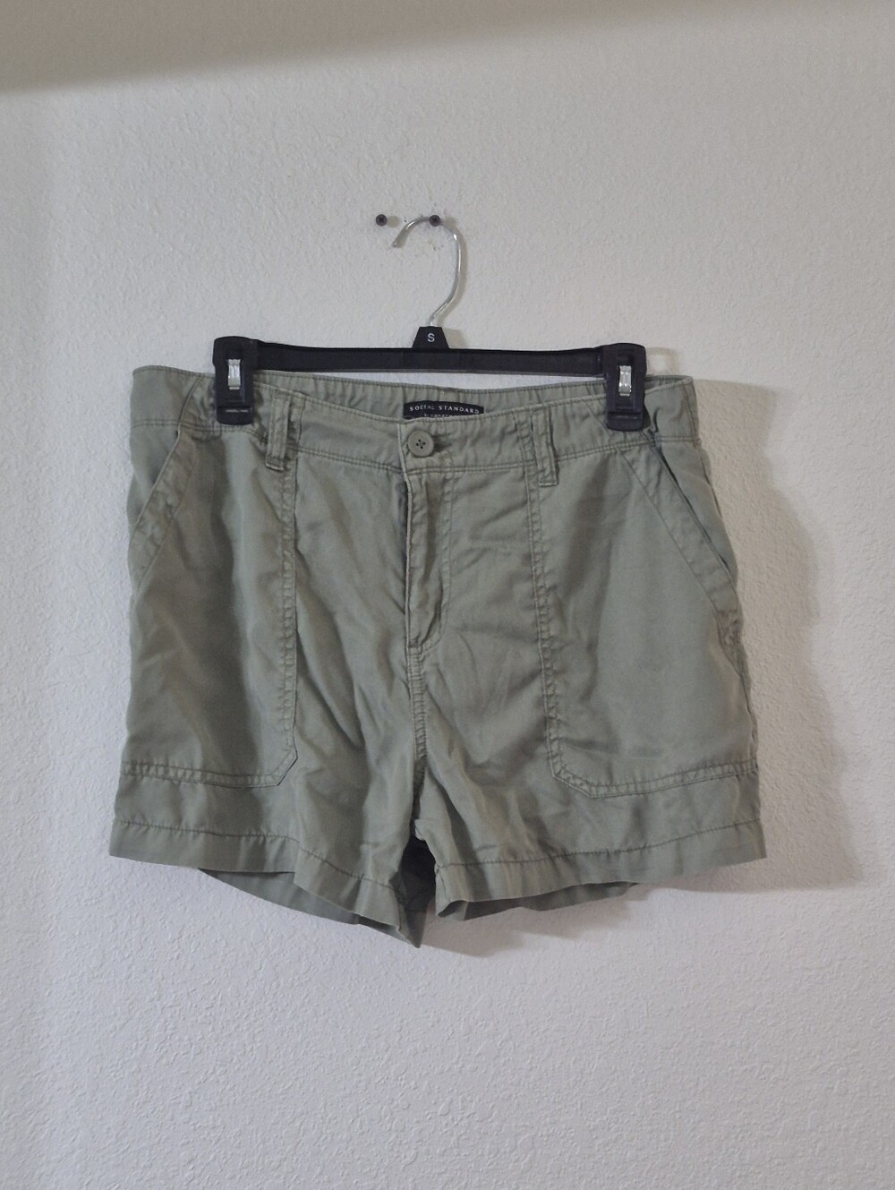 Sanctuary Olive Green Utility Shorts